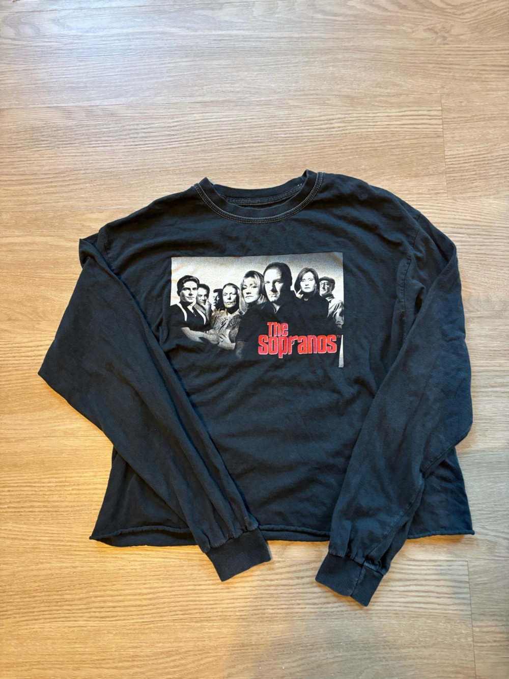 Sopranos Men’s M/L Long Sleeve Cropped 100% Cotton Graphic Sopranos TShirt Black